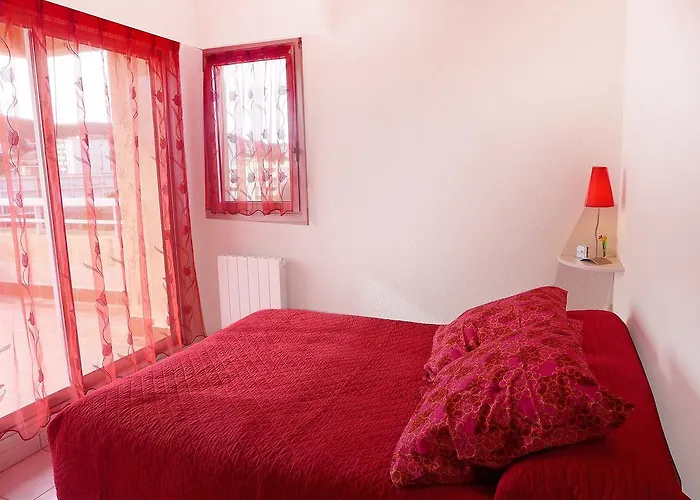 Maxime Les Plages By Interhome